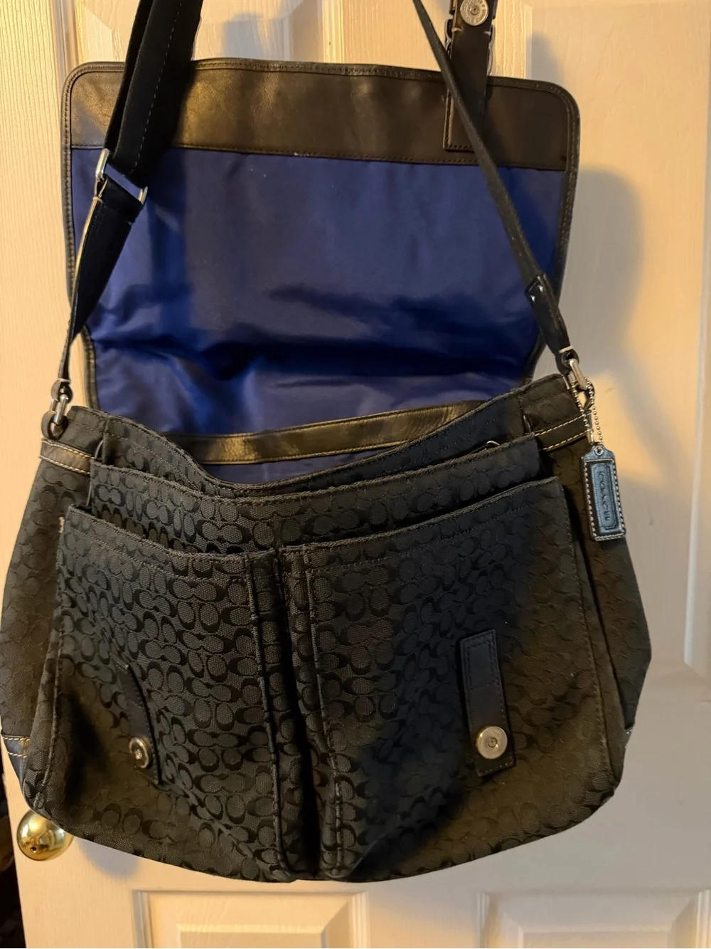 N/A stylish black